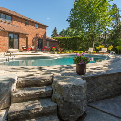 Pool with retaining walls